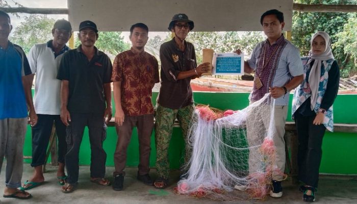 Tingkatkan Hasil Tangkapan Nelayan Udang, PT Timah Serahkan Bantuan Untuk Kelompok Batu Tuan