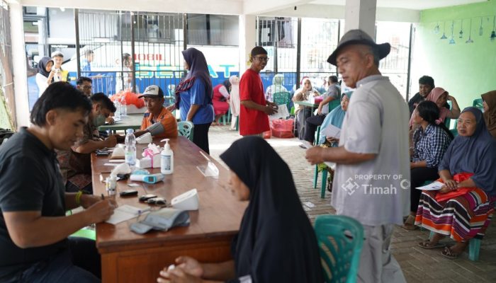 Warga Desa Baskara Bakti Serbu Mobil Sehat PT Timah, Pelayanan Kesehatan Gratis yang Dinantikan 