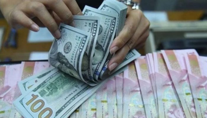 Rupiah Melemah ke Rp16.447 per Dolar AS, IHSG Dibuka Menguat