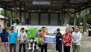 Bantu Pengelolaan Sampah Masyarakat, PT Timah Serahkan Bantuan untuk Komunitas Bank Sampah Nyiur Karya Lestari 
