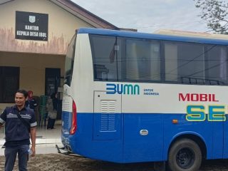 Mobil Sehat PT Timah Datangi Desa Ibul, Ratusan Warga Antusias Bisa Berobat Gratis dan Lebih Dekat 