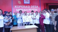 MenkopUKM Budi Arie Puji Kesiapan KDMP Namang, Komitmen Gubernur Hidayat Dukung Program Presiden