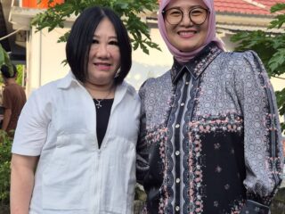 Sosok Ramah dan Komitmen Tinggi: Emak-Emak Pangkalpinang Menaruh Harapan pada Cece Dessy