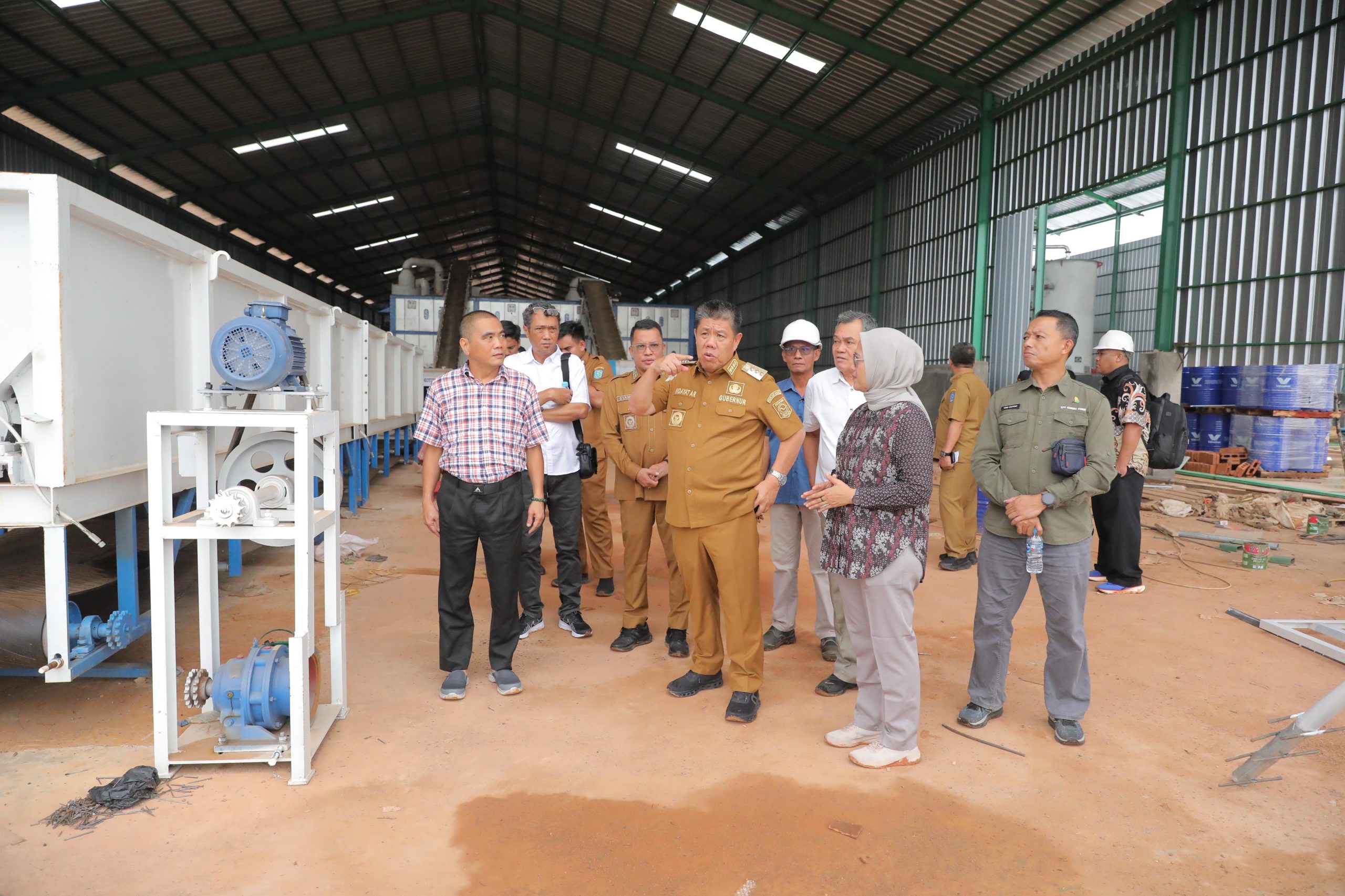 Bulan Depan Gubernur Hidayat Resmikan Pabrik Industri Plywood Sengon Pertama di Babel