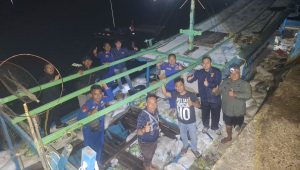 Polres Belitung Dan Dit Polairud Polda Babel Gagalkan Pengangkutan 300 Karung Pasir Timah Di Perairan Tanjung Kelayang