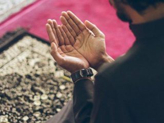Pesan Ayah dan Ibu: Rahasia Hidup Tenang dan Rezeki Berkah dari Surah Al-Baqarah dan Shalat Sunnah