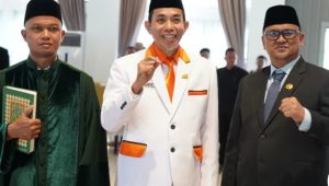 Rapat Paripurna DPRD Babel: Dr. Zarril Khiffari Resmi Dilantik Gantikan Aksan Visyawan Melalui Mekanisme PAW