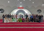 Dessy Ayutrisna Hadiri Khataman Al-Qur’an dan Ceramah Agama di Masjid Kubah Timah