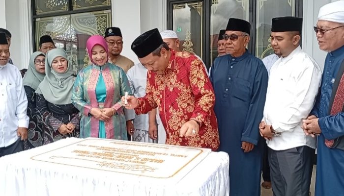 Wali Kota Prof. Saparudin Resmikan Masjid Haji Bakri Pangkalpinang