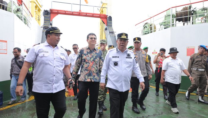 Gubernur Hidayat Arsani Pastikan Kesiapan Libur Nataru di Pelabuhan Tanjung Kalian, Tegaskan Layanan Transportasi Aman, Lancar dan Kondusif