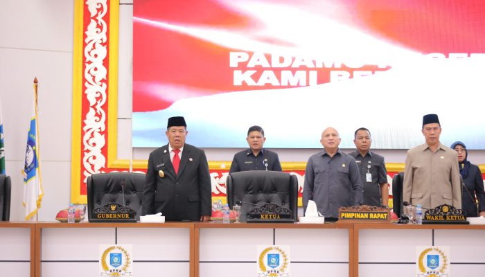 Pastikan Tata Kelola Pertambangan Berpihak pada Masyarakat, Gubernur Hidayat Arsani Hadiri Rapat Paripurna Raperda Pertambangan