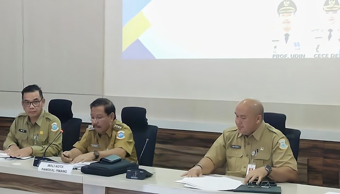 Wali Kota Pangkalpinang Evaluasi Serapan APBD, Tekankan Percepatan Kinerja OPD