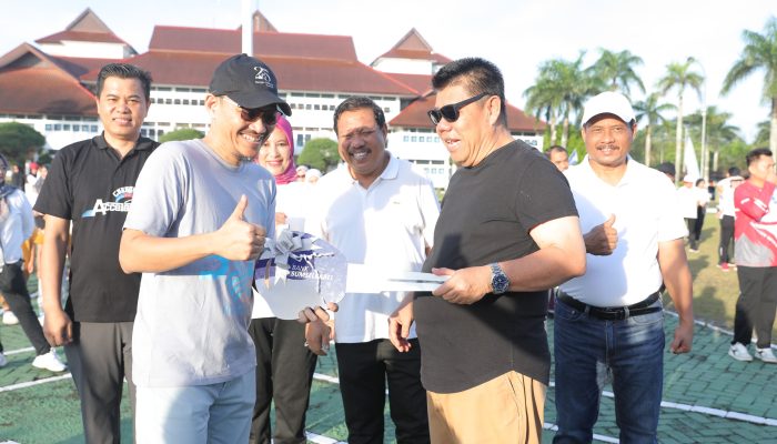 Nasabah Bank Sumsel Babel Menangkan 1 Unit Toyota Rush, Gubernur Hidayat Apresiasi Bank Sumsel Babel