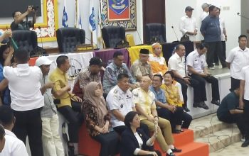 Ratusan Mahasiswa BEM UBB Gelar Aksi di DPRD Babel, Ketua DPRD Tegaskan Siap Tindaklanjuti Tuntutan