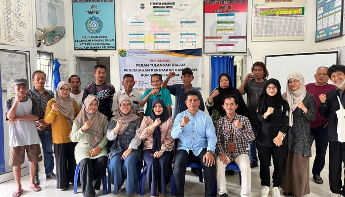 Tim Dosen Unmuh Babel Sosialisasikan Peran Tulangan Dalam Pencegahan Keretakan Bangunan Rumah Sederhana ke Masyarakat Kelurahan Ampui