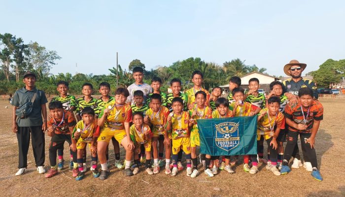 Keren! Putra Jaya FC Kodim 0413/Bangka Juara 1 dan 3 Sempan Cup U-12