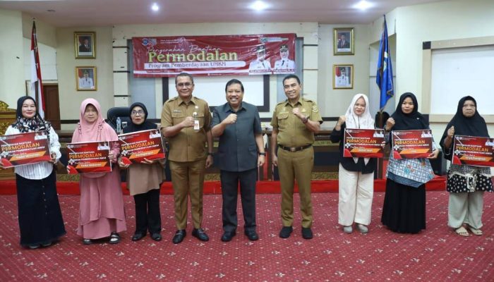 Pemkot Pangkalpinang Serahkan Bantuan Usaha kepada 90 UMKM, Dorong Pengembangan Ekosistem Usaha Berkelanjutan