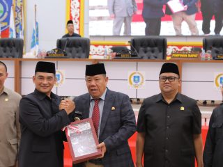 Kawal Revisi Perda RZWP3K, Gubernur Hidayat Arsani Tegaskan Sinergi dan Prinsip Kehati-hatian Tata Ruang Laut