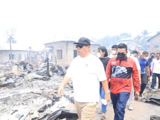 Gubernur Hidayat Arsani Tinjau Langsung Lokasi Kebakaran di Simpang Rimba